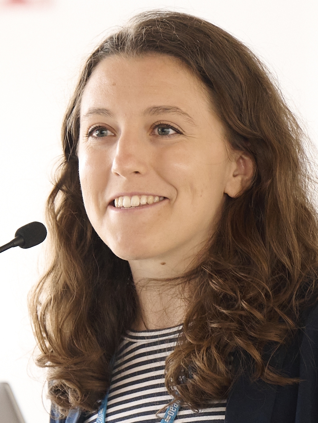 Sonja Luksik (LG)